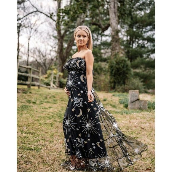 New Space Embroidered Maxi Dress Size Small - Picture 4 of 4